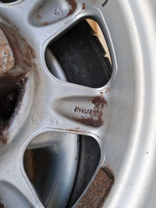 Felgi aluminiowe Renault 14 cali,  opony wielosezonowe 2020 rok