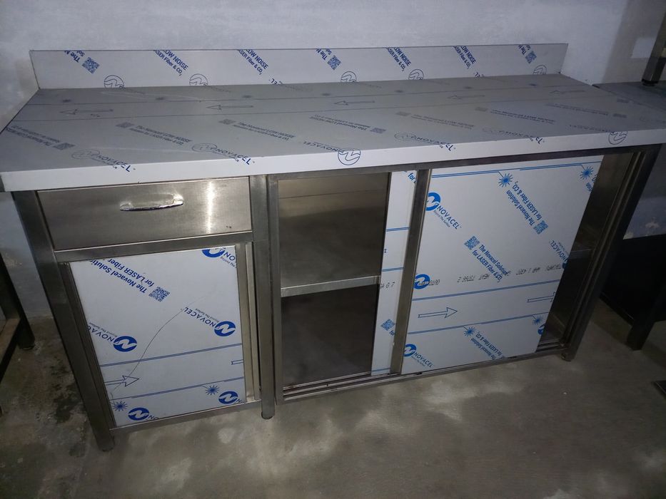 Bancada inox fechada