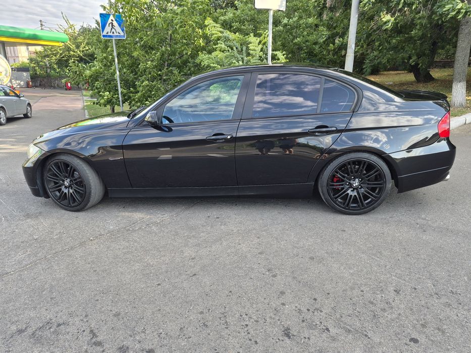 Продам  BMW 3 ( E90)