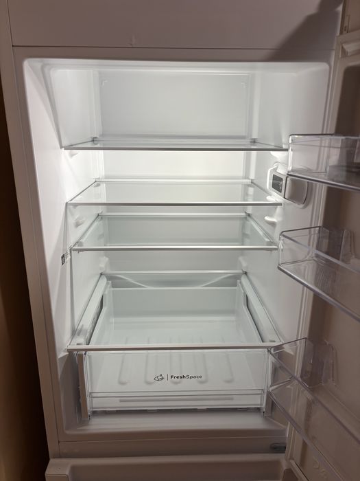 Холодильник Indesit