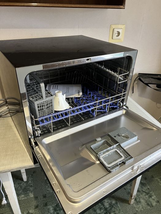 Посудомийна машина HANSA ZWM556BH