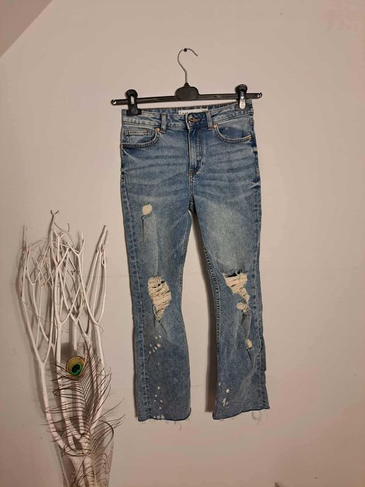 Jeansy Amisu z dziurami rozmiar 32 jasnoniebieskie skinny