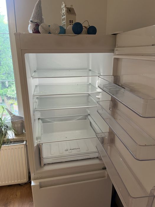 Lodówka biała INDESIT