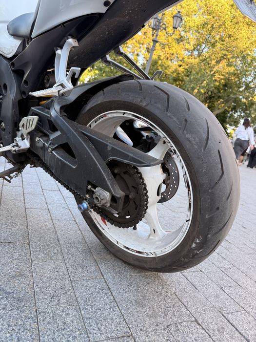 Suzuki GSX-R600 k6