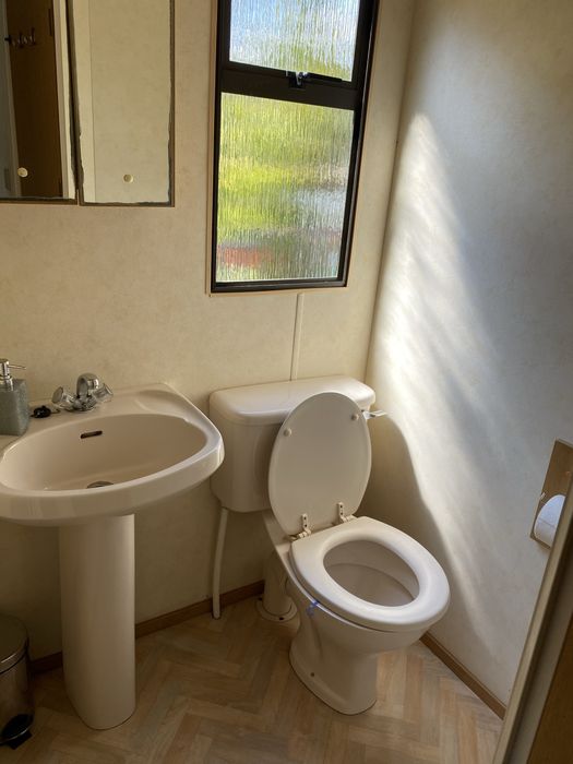 Domek nad jeziorem z linia brzegowa 6 osob