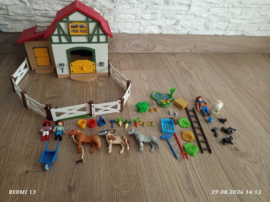 Playmobil country 6927 stajnia kucyki