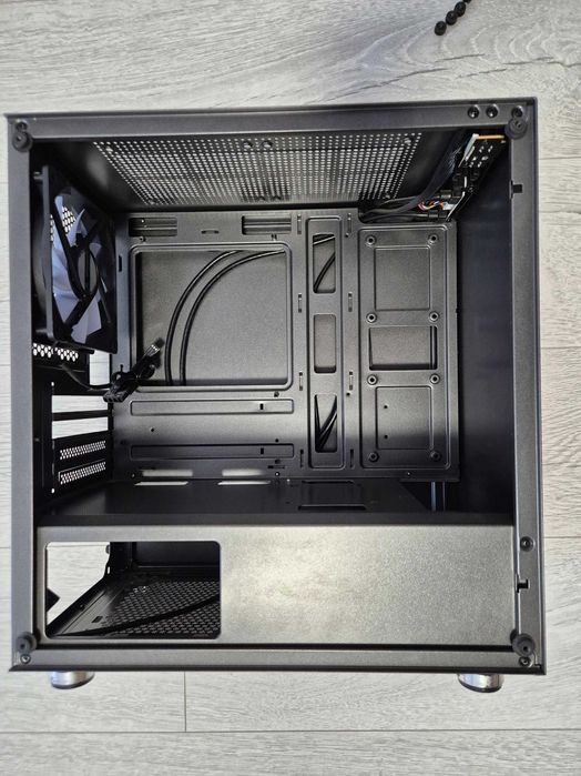 mATX корпус Vinga CS311 (скло. нижній БЖ. 120мм FAN)