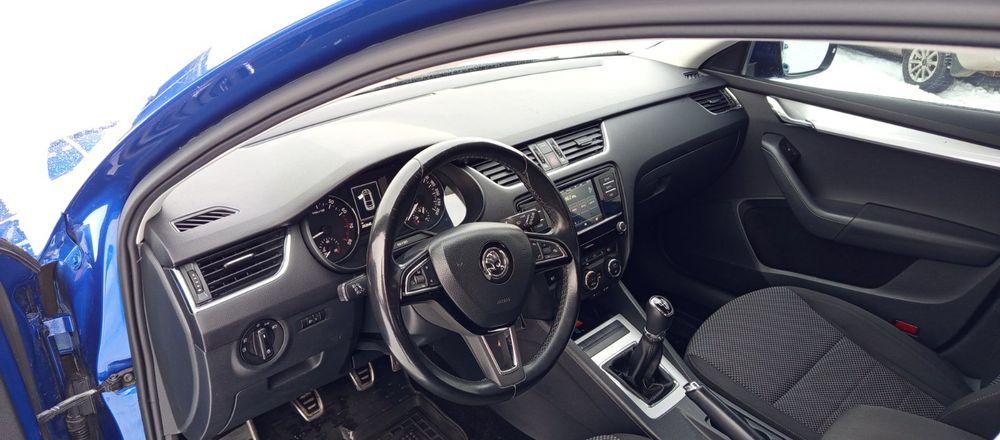 Шкода 1.6 МРІ Газ чудовий стан