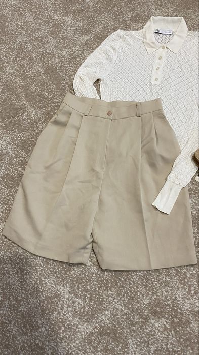 Шорти бермуди бежеві