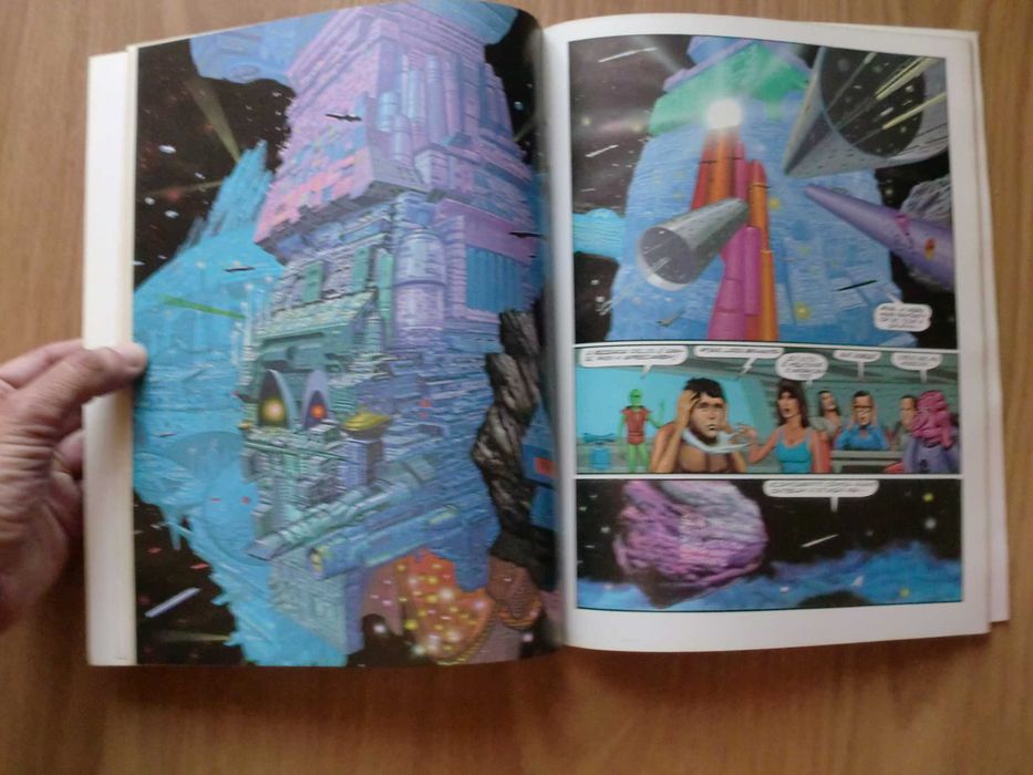 Bela mas perigosa
por Angus McKie