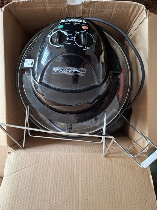 Forno de halogéneo da Tower