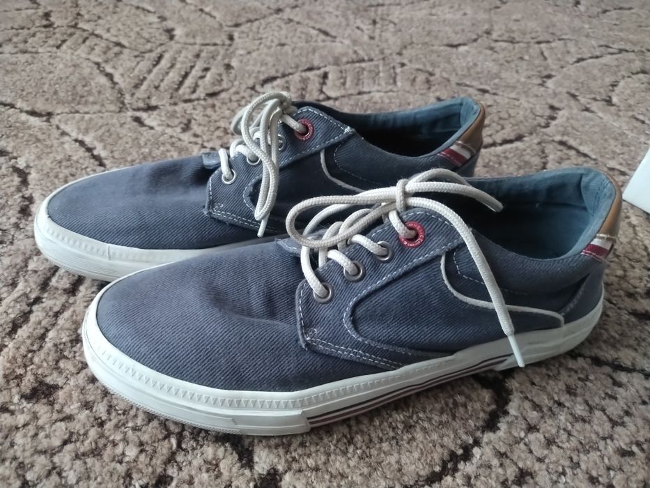 Buty trampki rozmiar 40