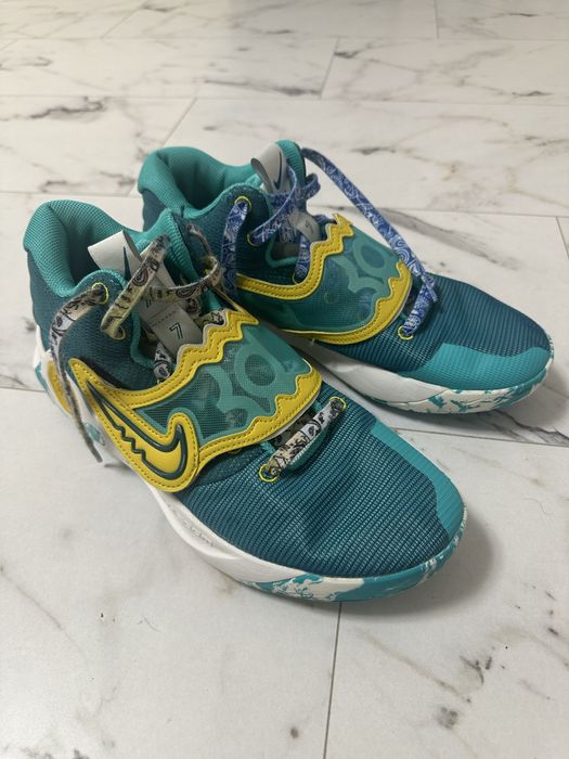 Nike Kd trey x5.