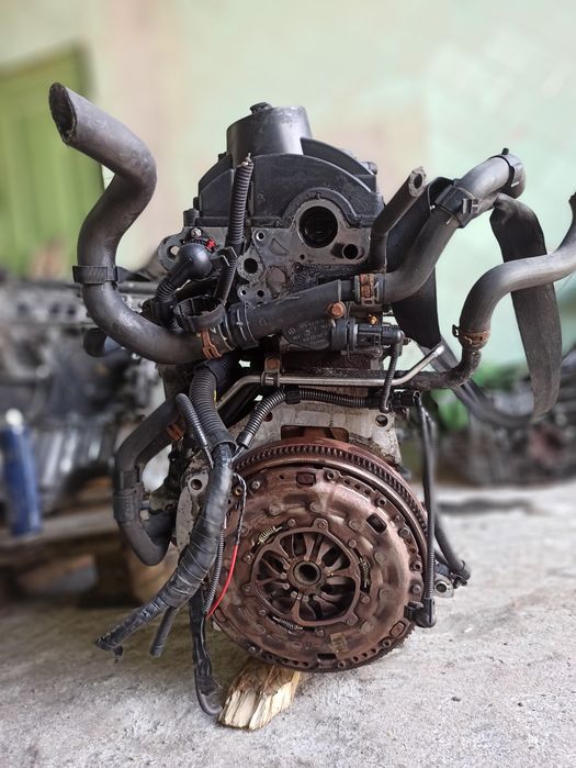 Двигун мотор двигатель BRS BRR VW T5 transporter multivan 1.9 TDI