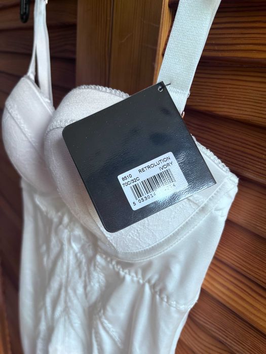 Gorset Gossard Retrolution VIP 70C 32C ivory corselette ślub