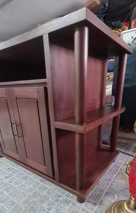 Móvel peça única em excelente estado