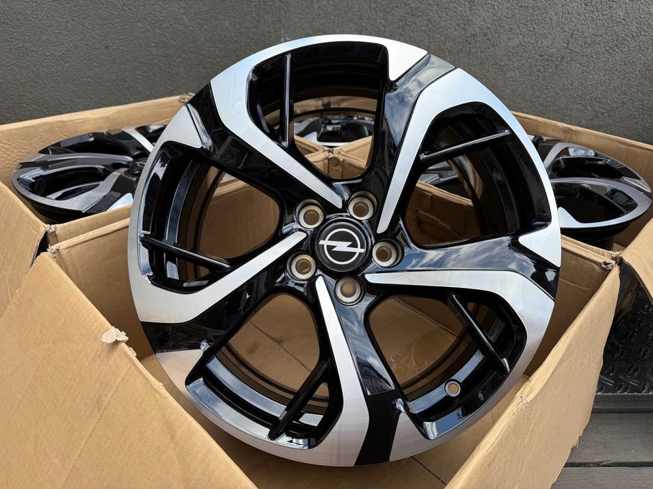 Felgi aluminiowe 18cali Opel Astra L Grandland Combo Vivaro C nr8021