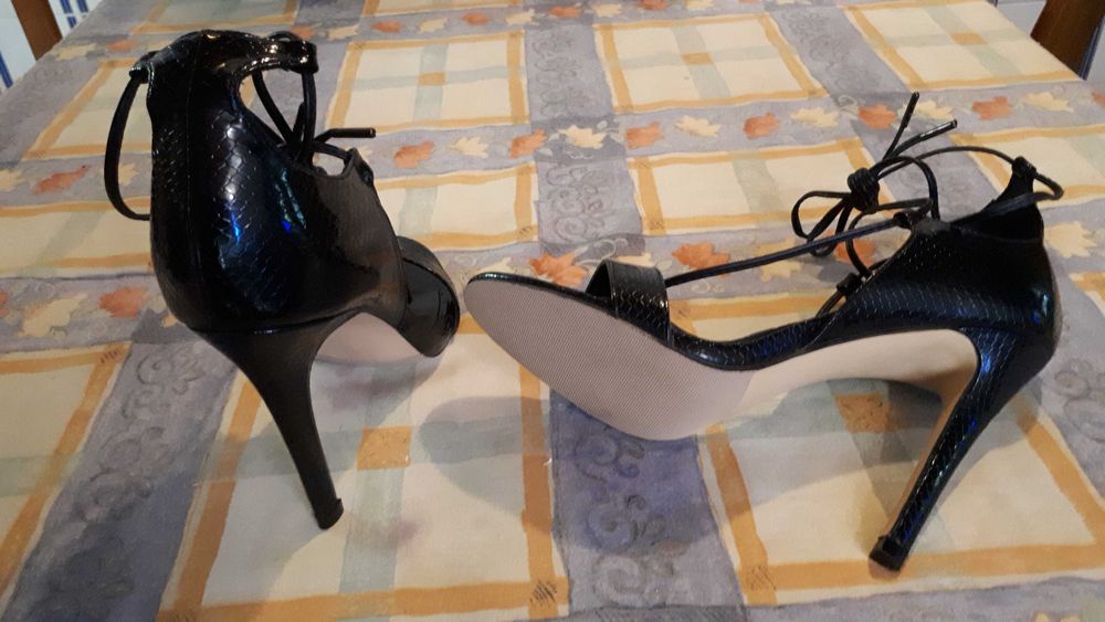 Sapatos salto alto Nº39