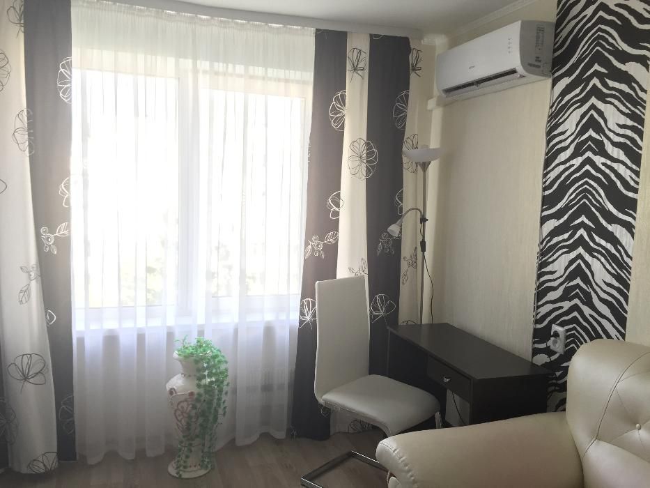 Квартира посуточно, 1к студия, Ипподром, Теремки-2