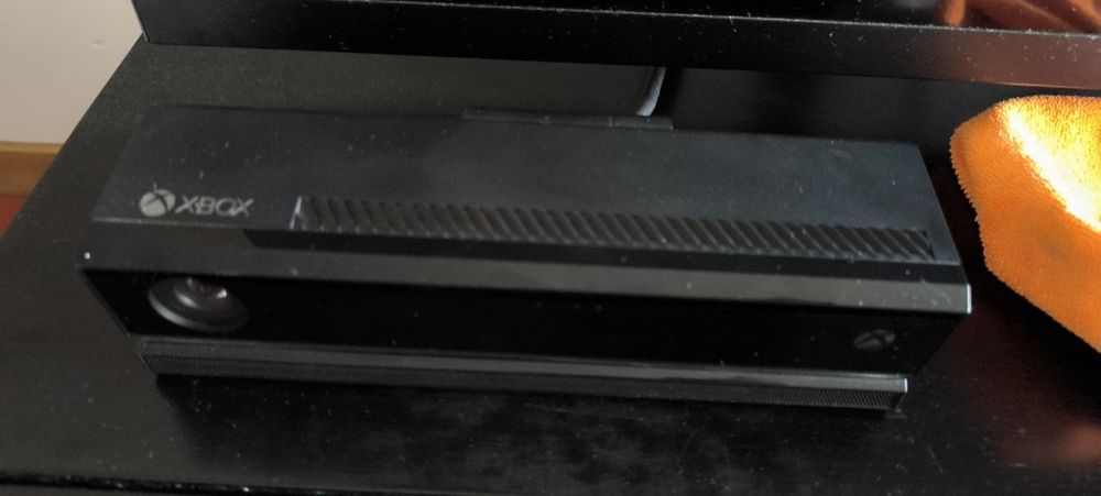 Xbox One X preta