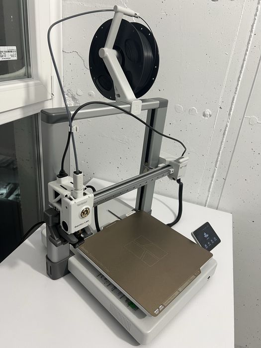 3д принтер Bambu lab A1