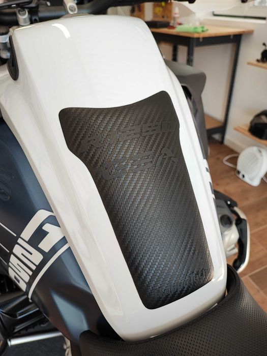 Tank pads Rubbatech para modelos BMW