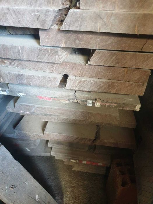 Vendem-se Tábuas de Pau Rosa