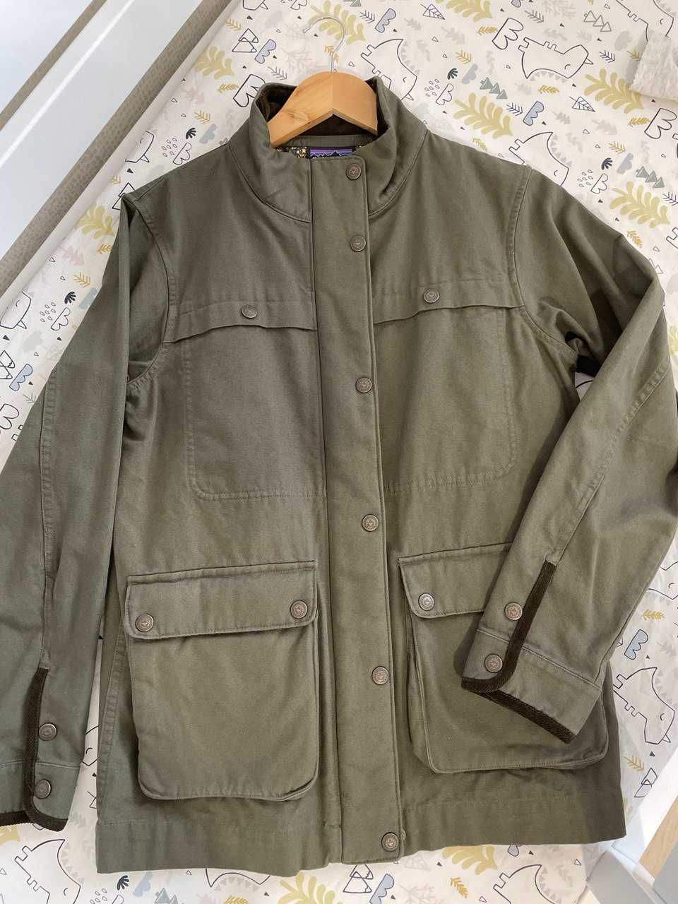 Patagonia barn coat top