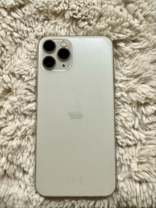 iPhone 11 Pro 256 GB – Como Novo | Com Acessórios