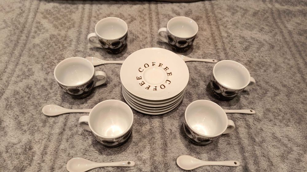 Zestaw filiżanek do espresso lub herbaty nowy