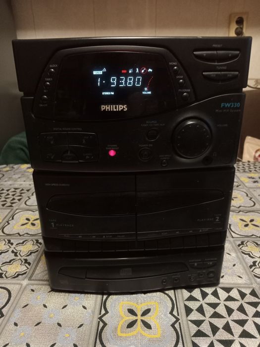 Музыкальный центр Philips