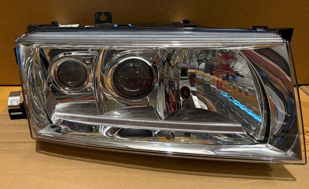 Продам фари ксенон Шкода Октавія тур