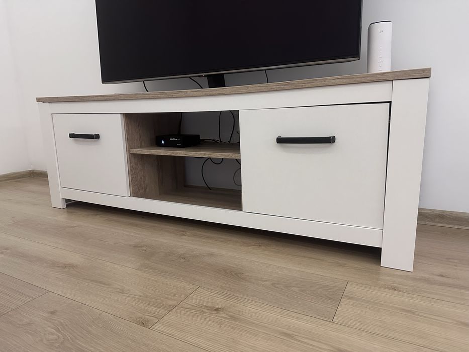 Szafka pod tv. Tanio