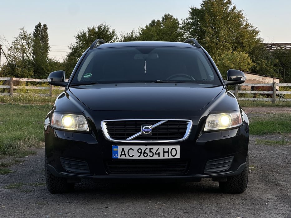 Volvo V50 2009рік 1.6дизель не фарбована