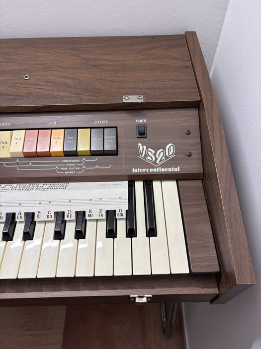 Orgão Viscount Intercontinental