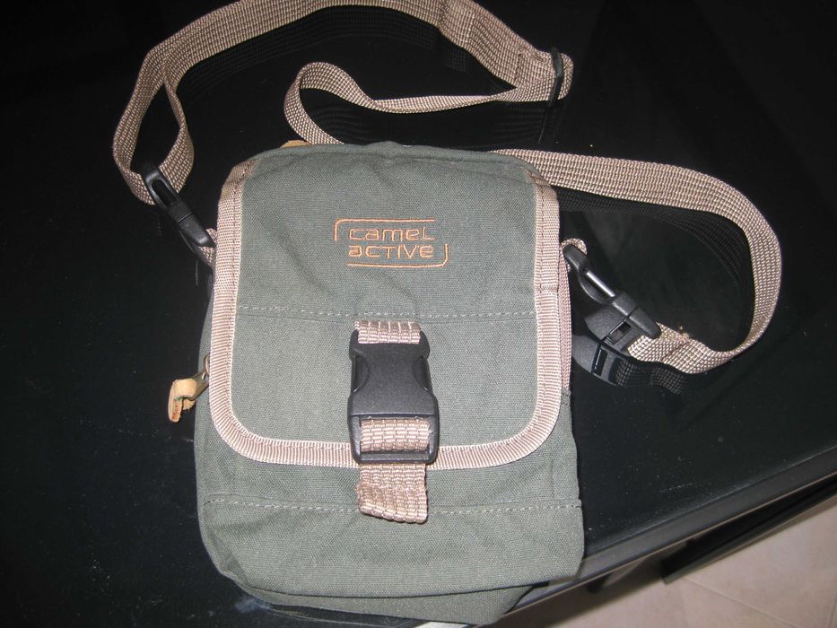 4 Malas para senhora de modelos diversos.