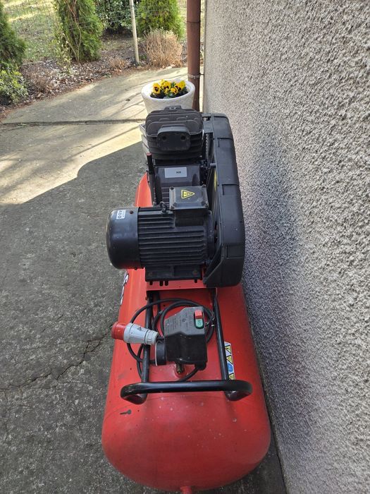 Kompresor   270 l