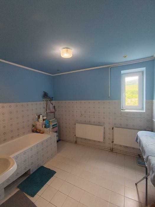 Оренда чудового, великого будинку в одному з кращих районів міста!