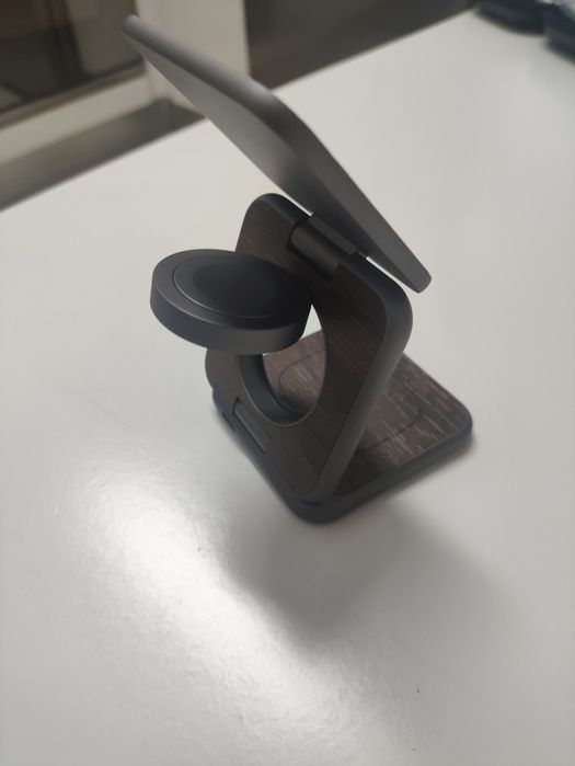 Carregandor sem fio Magnético 3 em 1 dobrável NOVO