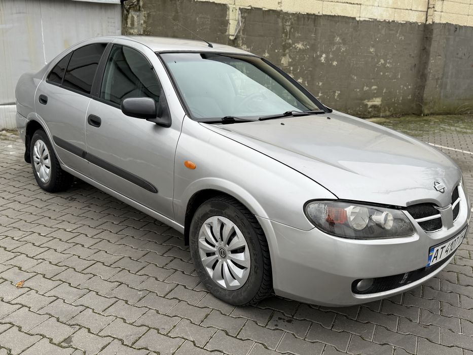 Nissan Almera 2004