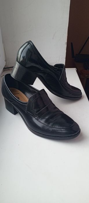 Шкіряні туфлі 37р