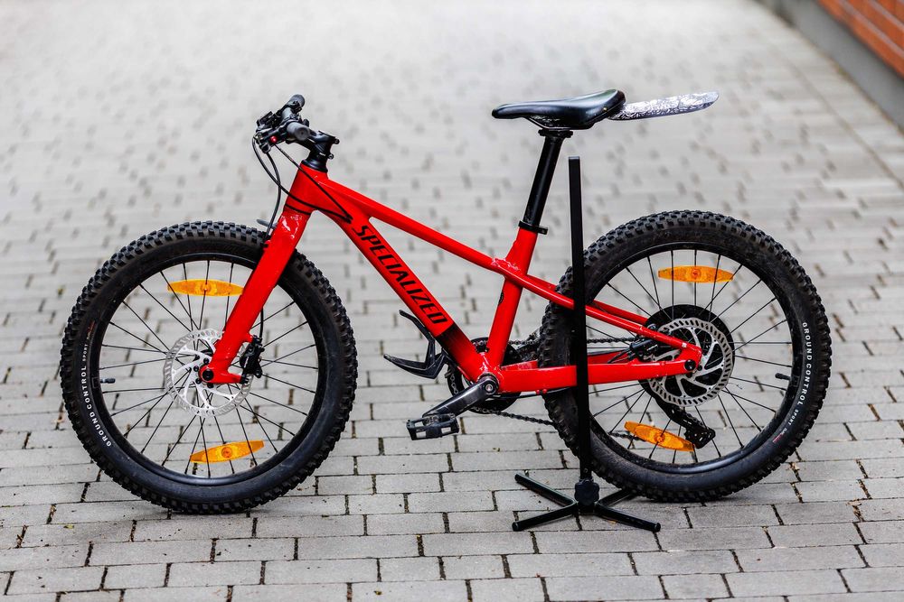 Rower dziecięcy Specialized Riprock 20" - lekki 9kg