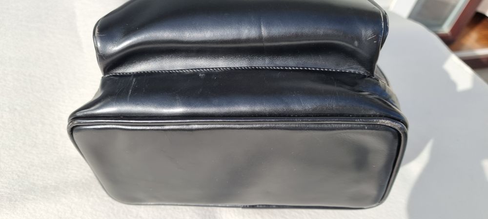 Mala preta em pele com alça64552631480195124