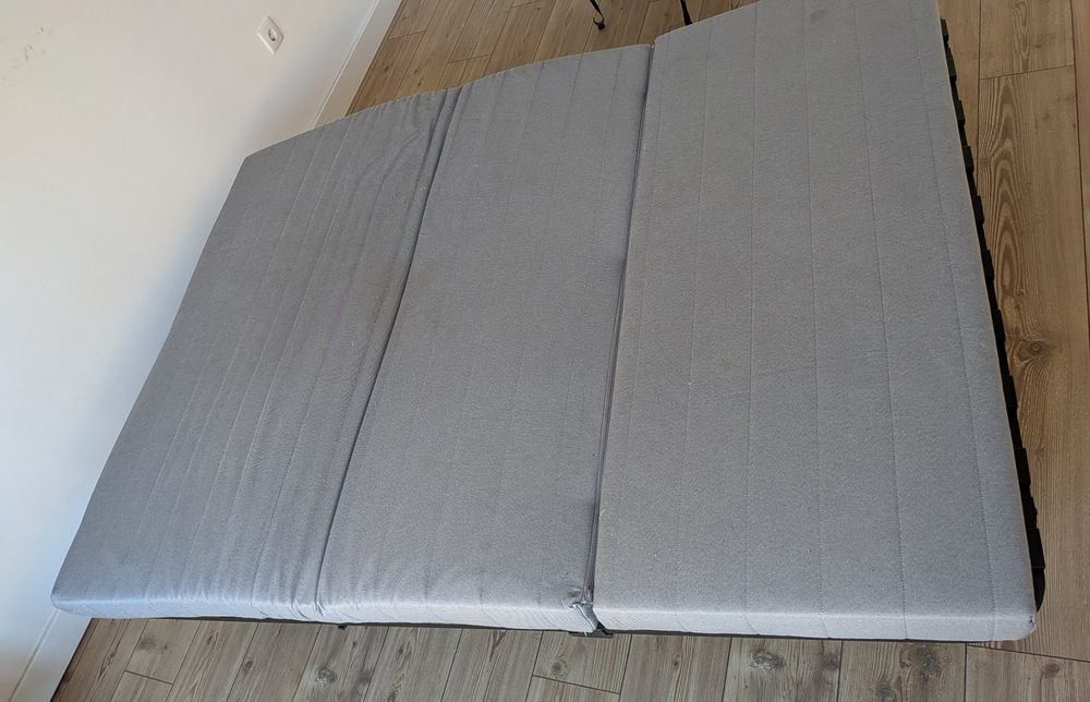 Sofá Cama IKEA. Muito bom estado e confortável
