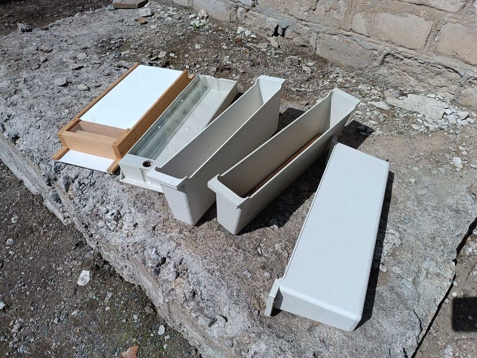 Вулик, рамки, годівниця для бджіл, лежак, суш 145