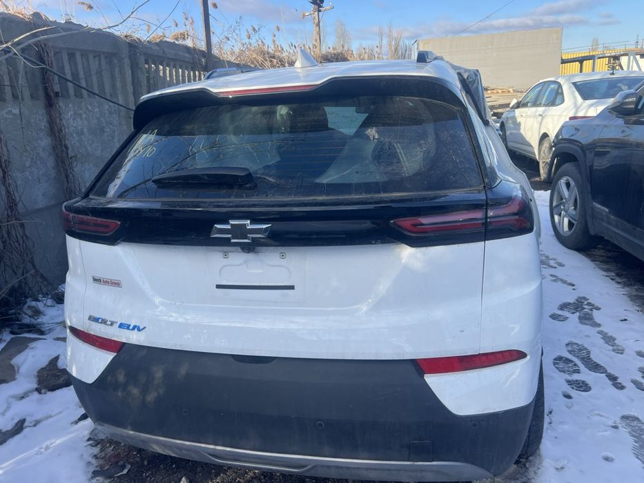 Ляда кришка багажника chevrolet bolt euv 2023
