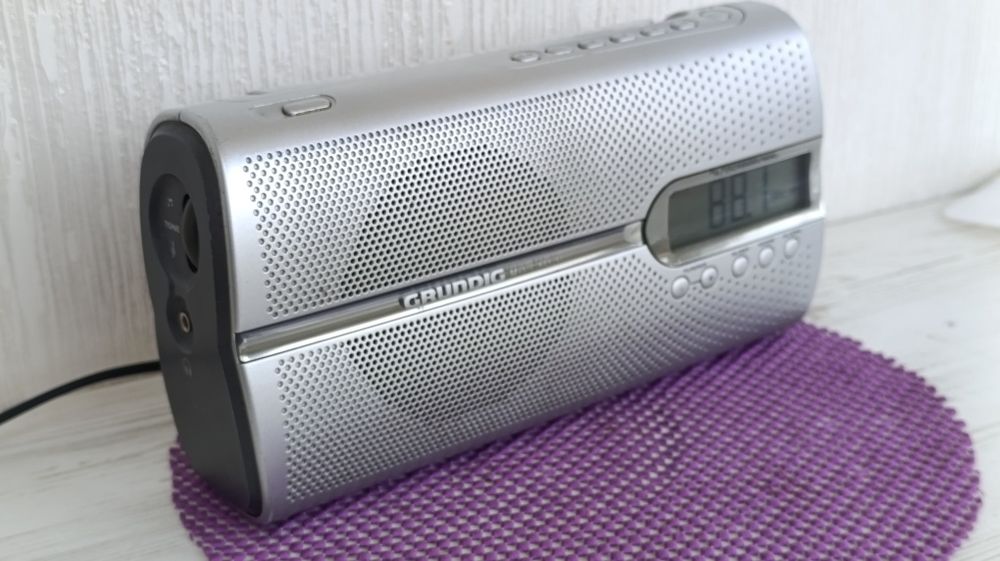 Радиоприемник Grundig