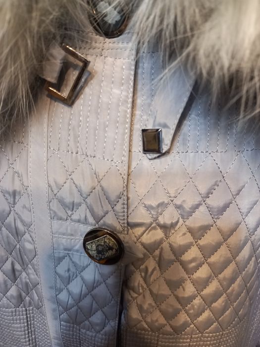 Жіноче зимове пальто