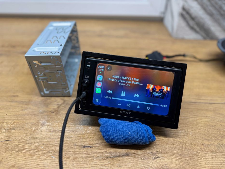radioodtwarzacz SONY XAV-AX1000 carplay