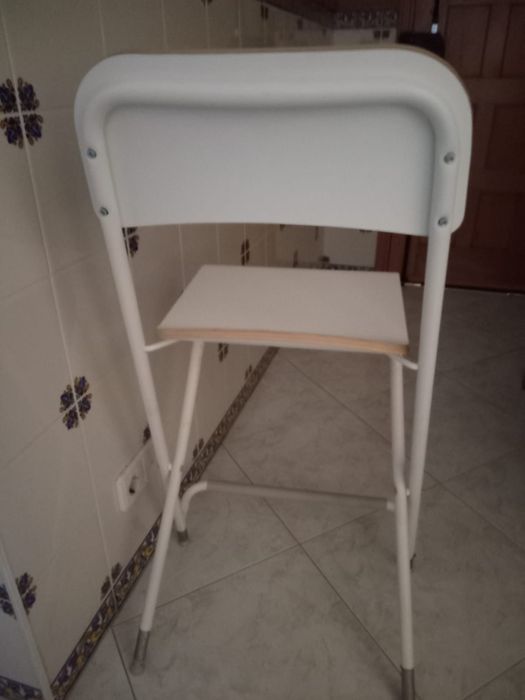 Cadeira/ banco IKA